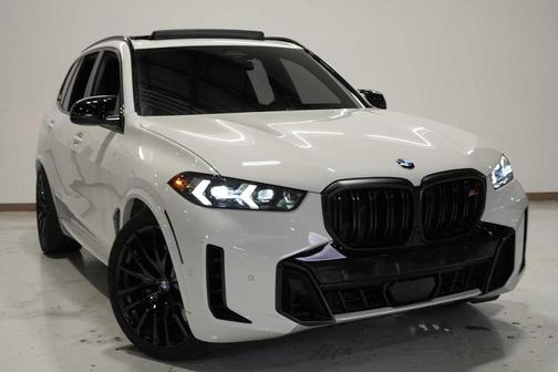 2024 BMW X5 M60i