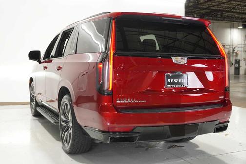2023 Cadillac Escalade Sport