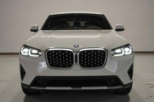 2025 BMW X4 xDrive30i