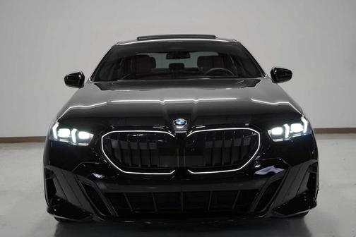 2025 BMW 530 i xDrive