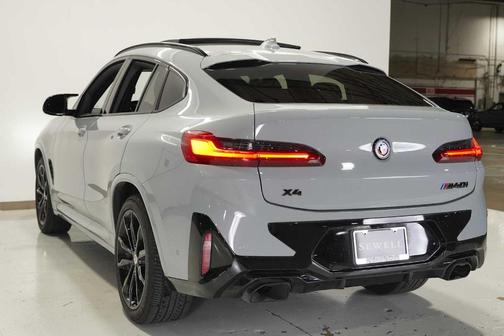 2022 BMW X4 M40i