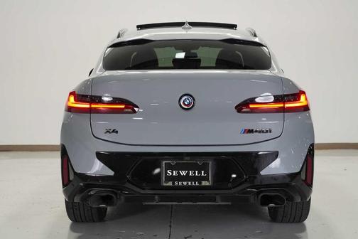 2022 BMW X4 M40i