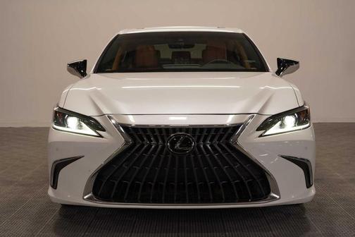 2022 Lexus ES 350 Base