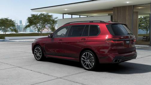 2026 BMW X7 M60i