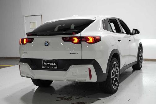 2025 BMW X2 xDrive28i