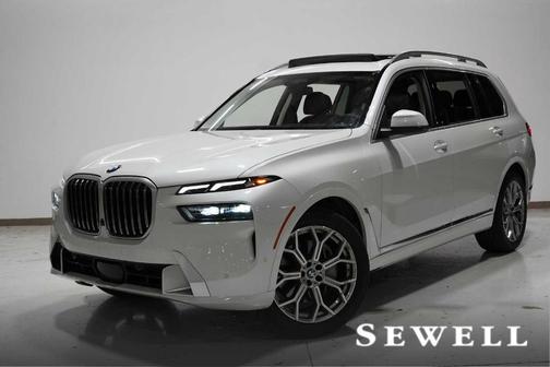 2025 BMW X7 xDrive40i