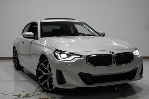 2023 BMW 230 i