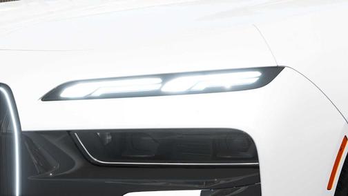 2026 BMW 750e xDrive