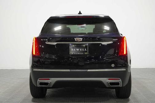 Dark Moon Blue Metallic 2022 Cadillac XT5 Premium Luxury