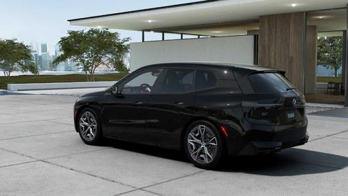 2025 BMW iX M60