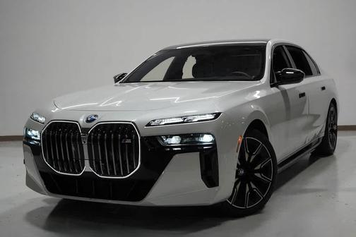 2024 BMW i7 M70