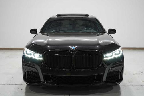 2022 BMW 750 i xDrive
