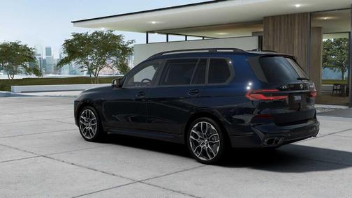 2026 BMW X7 M60i