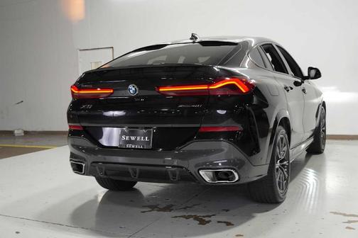 2023 BMW X6 xDrive40i