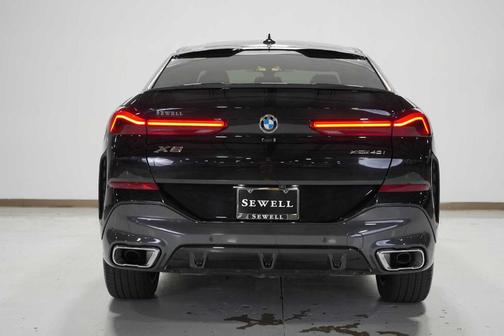 2023 BMW X6 xDrive40i