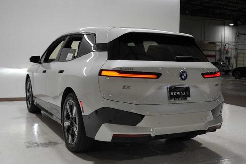 2023 BMW iX xDrive50
