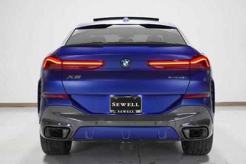 2025 BMW X6 xDrive40i