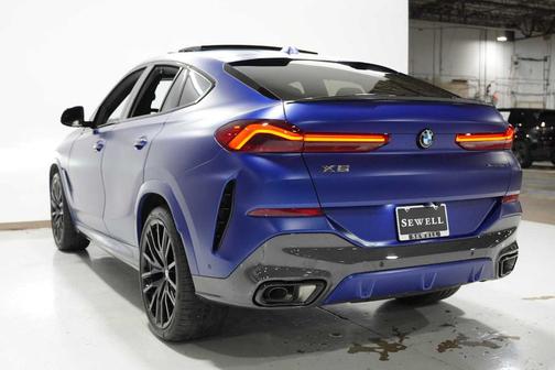 2025 BMW X6 xDrive40i