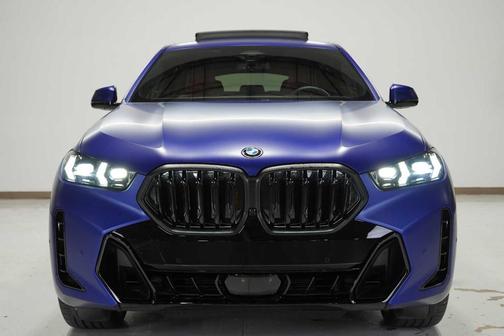2025 BMW X6 xDrive40i