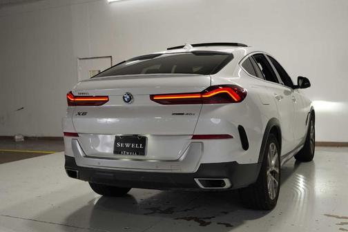 2021 BMW X6 sDrive40i
