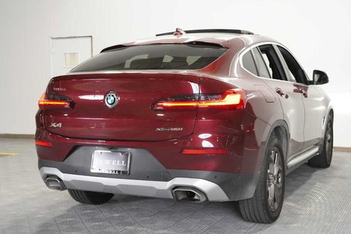 2022 BMW X4 xDrive30i