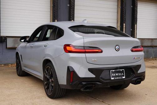 2023 BMW X4 M40i