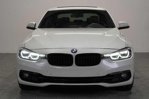 Mineral White Metallic 2018 BMW 340 i