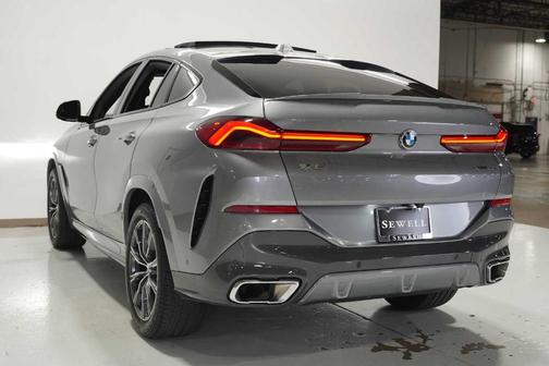 2025 BMW X6 xDrive40i