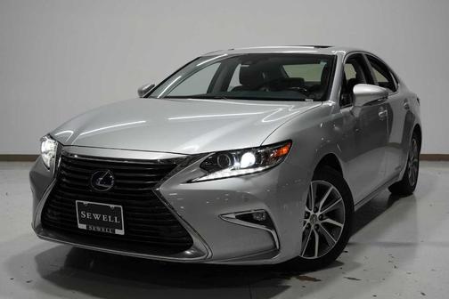 2016 Lexus ES 300h Base