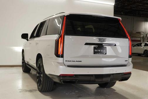 2025 Cadillac Escalade Sport Platinum