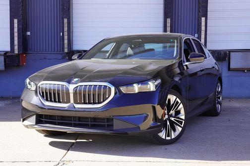 2025 BMW 530 i