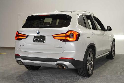 Mineral White Metallic 2023 BMW X3 sDrive30i