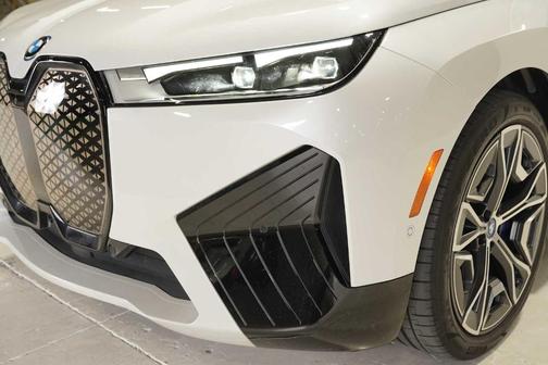 2025 BMW iX xDrive50