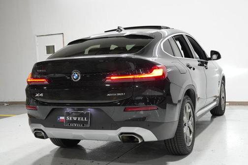 2022 BMW X4 xDrive30i