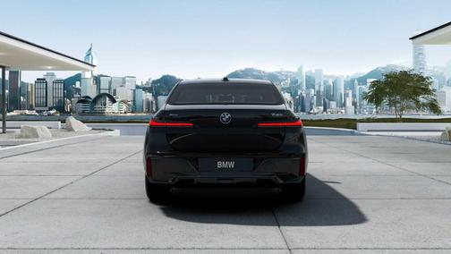 2025 BMW 740 i xDrive