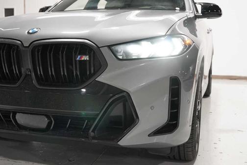 2025 BMW X6 M60i