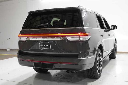 2023 Lincoln Navigator Black Label