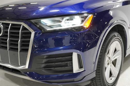 2022 Audi Q7 45 Premium