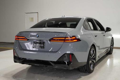 2024 BMW 540 i xDrive