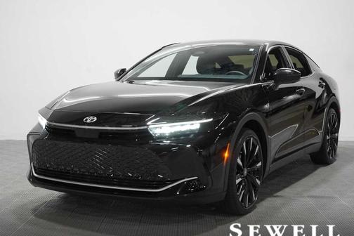 Black 2023 Toyota Crown Platinum