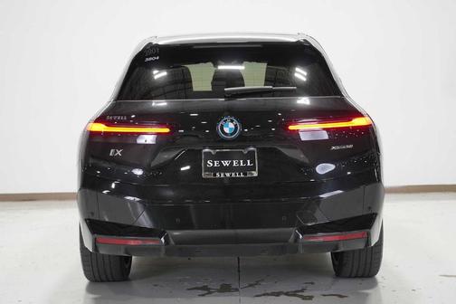 2025 BMW iX xDrive50