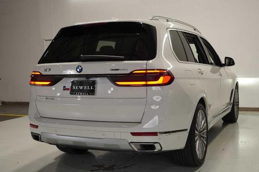 2024 BMW X7 xDrive40i
