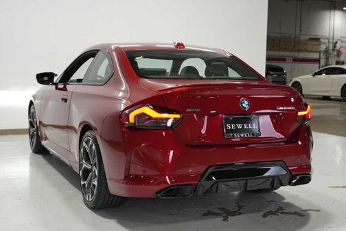2025 BMW M240 i xDrive