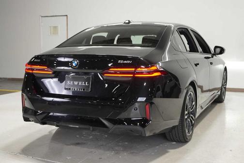 2026 BMW 540 i xDrive