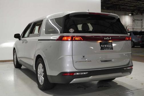 2022 Kia Carnival LXS