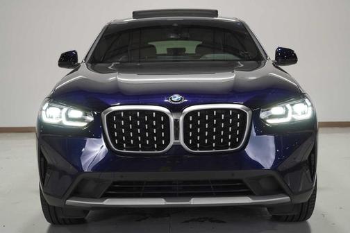2023 BMW X4 xDrive30i