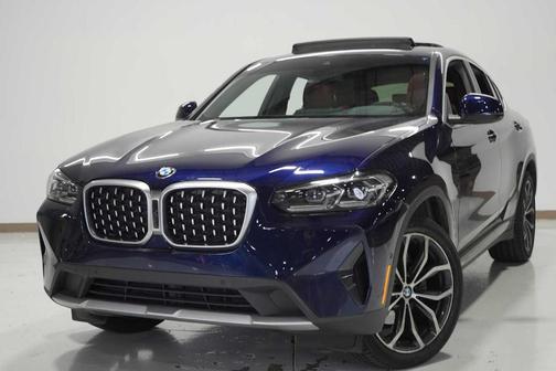 2023 BMW X4 xDrive30i