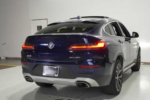2023 BMW X4 xDrive30i