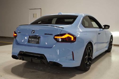 2025 BMW M240 i xDrive