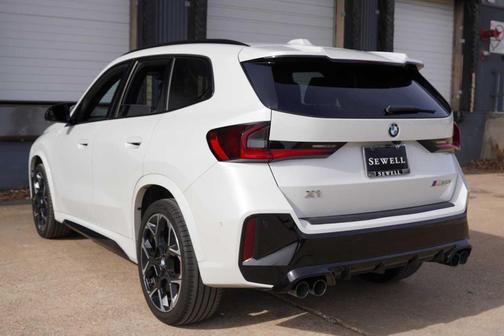 2025 BMW X1 M35i